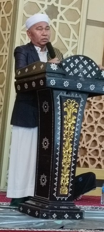 Foto TGH. Muhsin Saat Acara Peringatan Maulid Nabi Muhammad SAW 1448 H di Masjid Besar Jami'ul Khair Pringgabaya